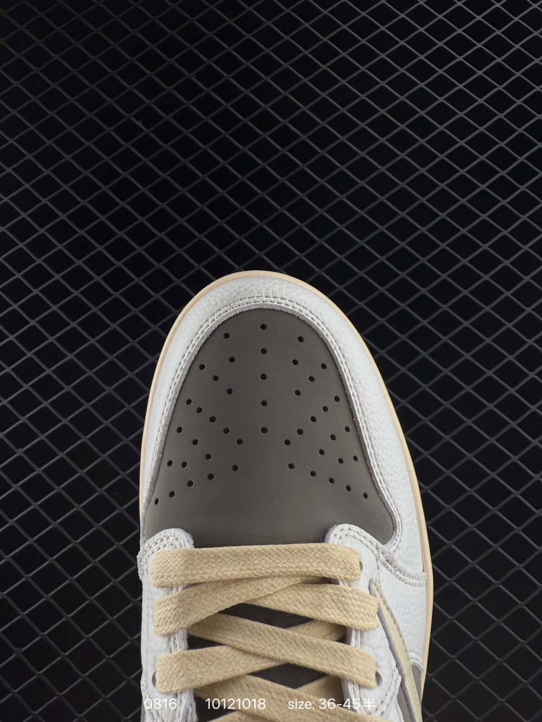 Travis Scott x Air Jordan 1 ” Reverse Mocha “